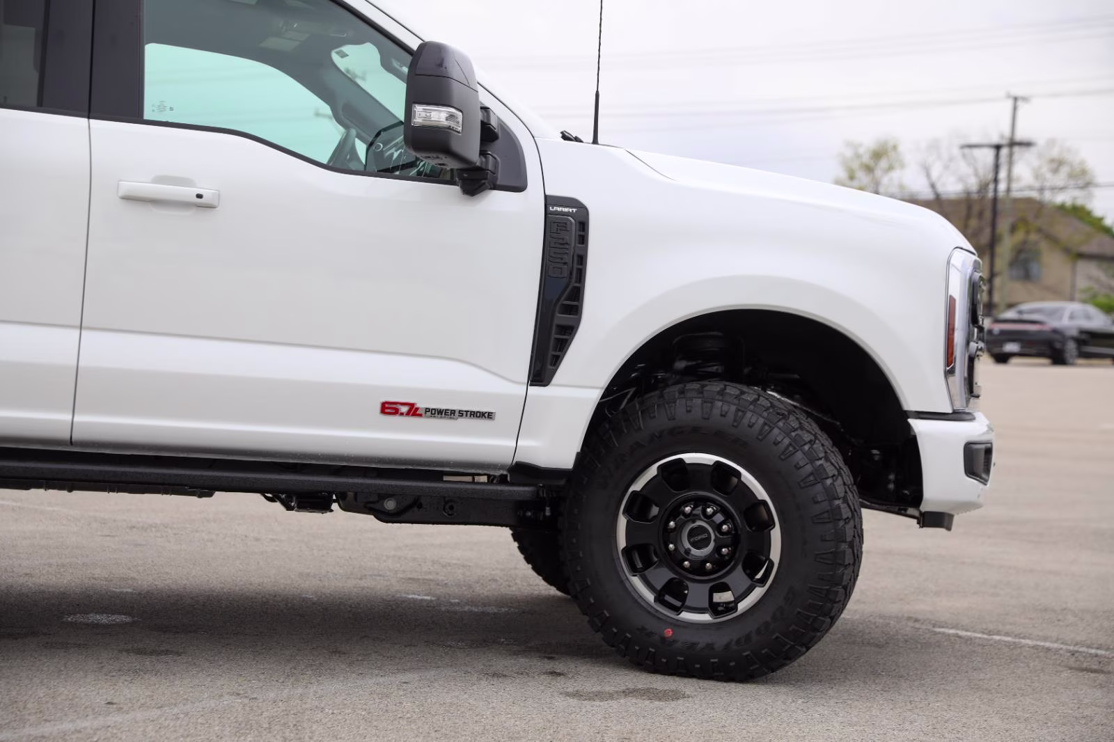 2026 Star White Metallic Tri-Coat Ford Super Duty F-250 SRW LARIAT 4X4 Truck