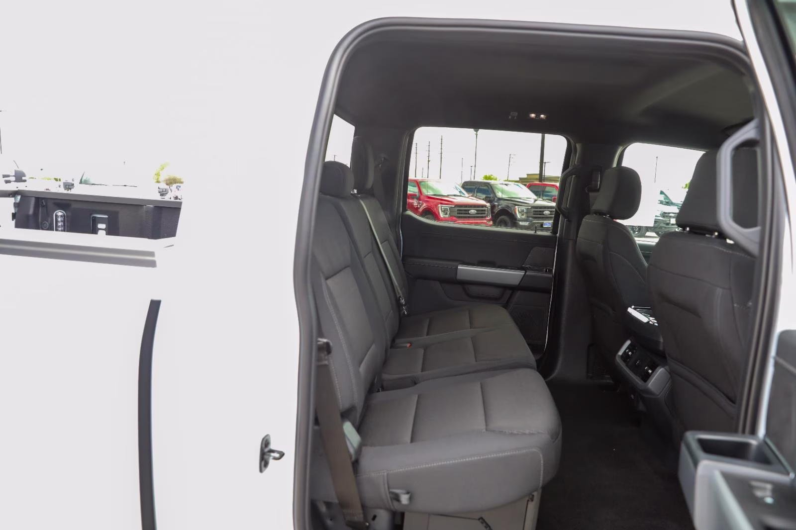 2026 Oxford White Ford F-150 XLT 4X4 Truck