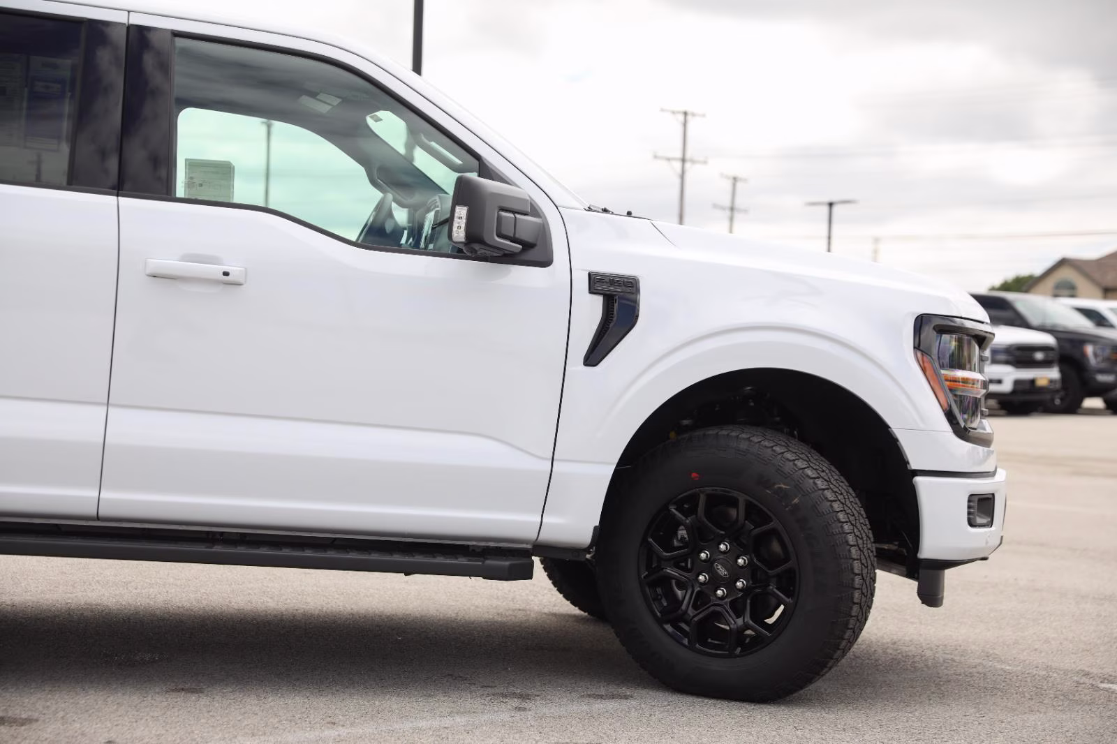 2026 Oxford White Ford F-150 XLT 4X4 Truck