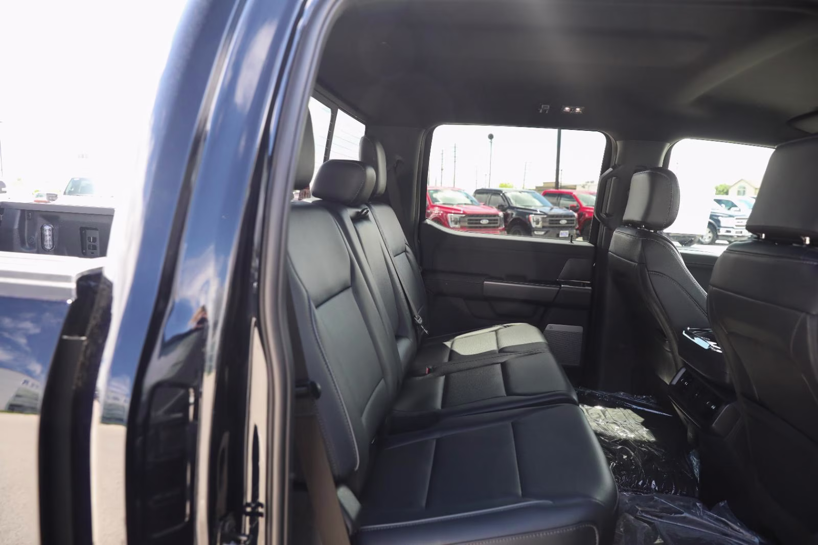 2026 Antimatter Blue Metallic Ford F-150 LARIAT 4X4 Truck