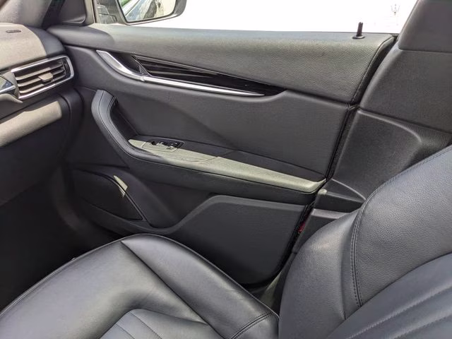 2023 Grigio Maserati Levante Modena AWD SUV