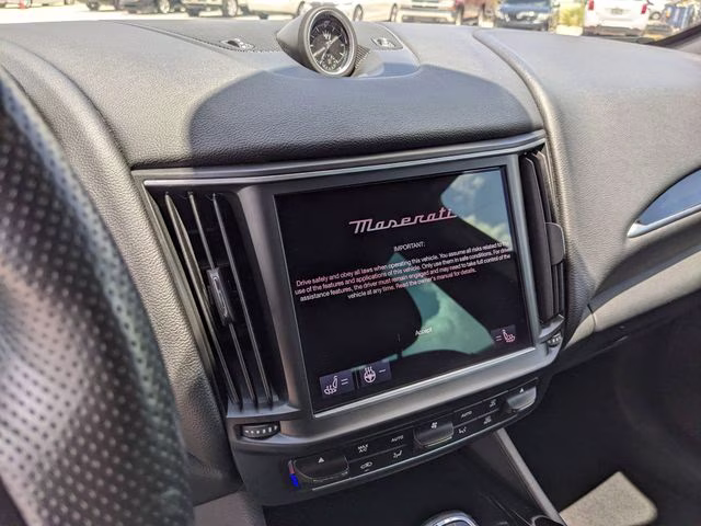 2023 Grigio Maserati Levante Modena AWD SUV