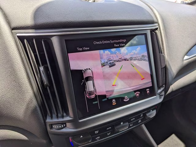 2023 Grigio Maserati Levante Modena AWD SUV