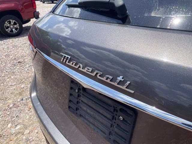 2023 Grigio Maserati Levante Modena AWD SUV