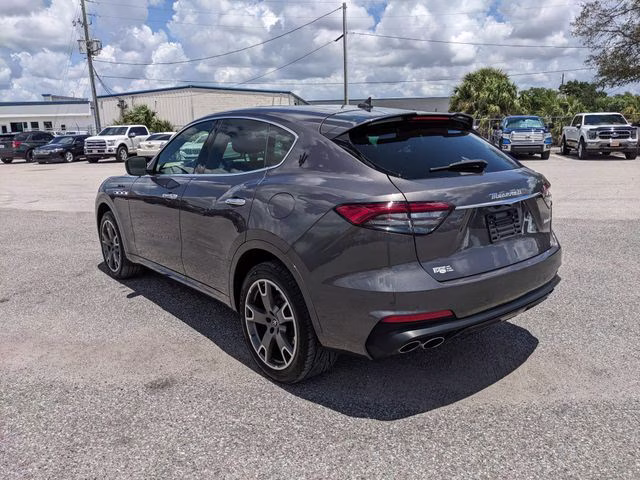2023 Grigio Maserati Levante Modena AWD SUV