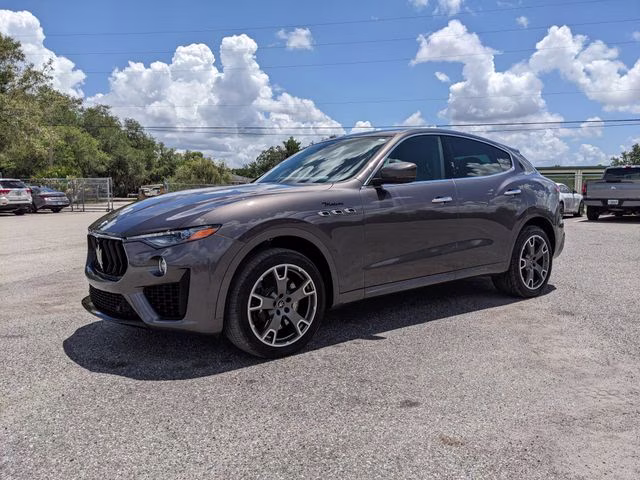 2023 Grigio Maserati Levante Modena AWD SUV