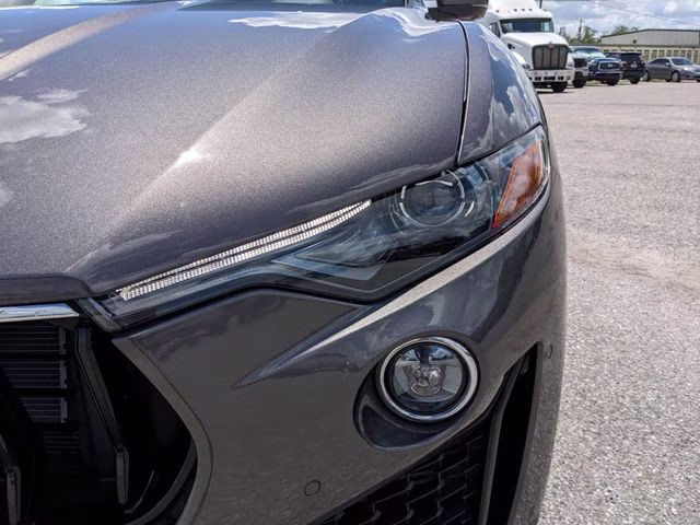 2023 Grigio Maserati Levante Modena AWD SUV