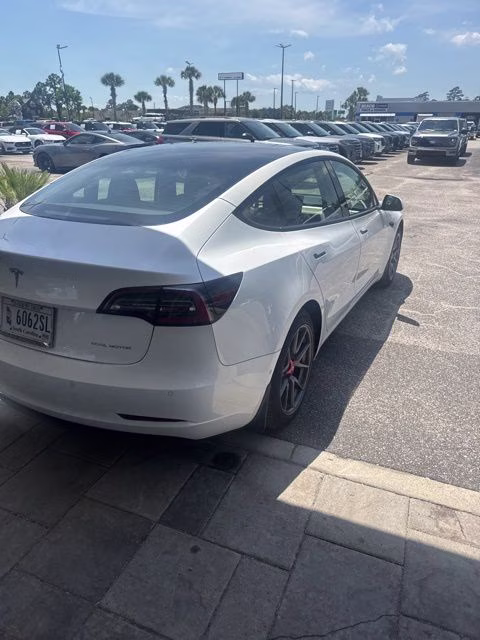 2022 Tesla Model 3 Long Range AWD Sedan