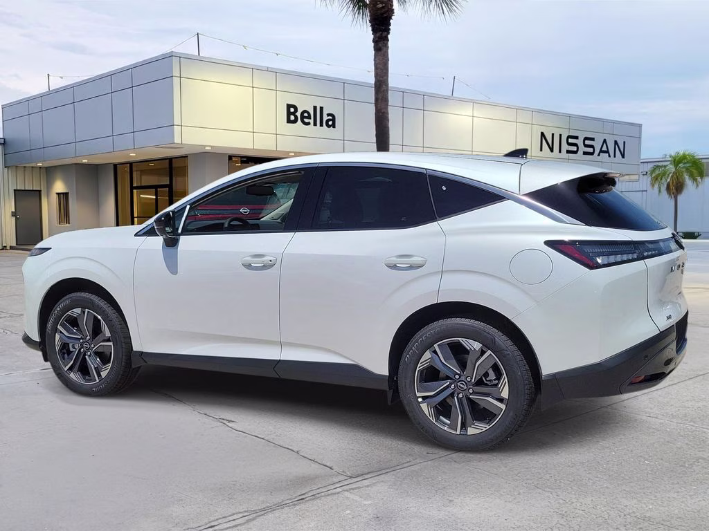 2026 Everest White Pearl Tricoat Nissan Murano SL AWD SUV