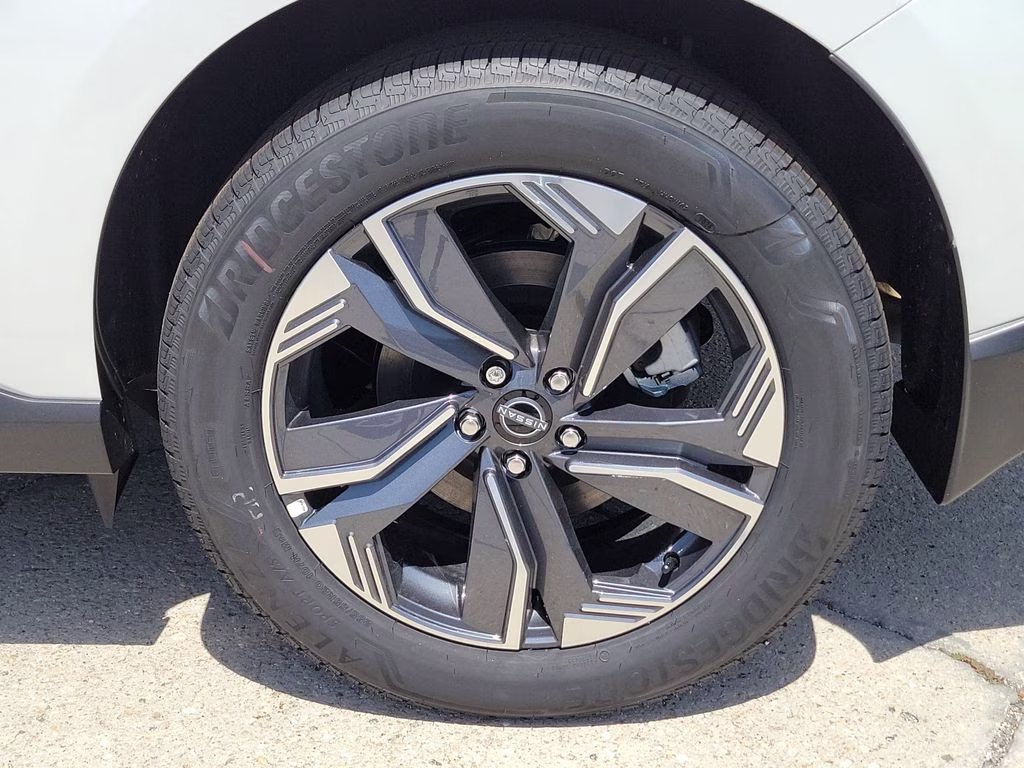2026 Everest White Pearl Tricoat Nissan Murano SL AWD SUV