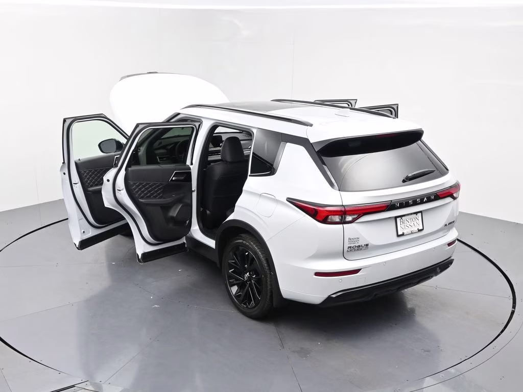 2026 Alpine Frost Nissan Rogue Plug-In Hybrid Platinum AWD SUV