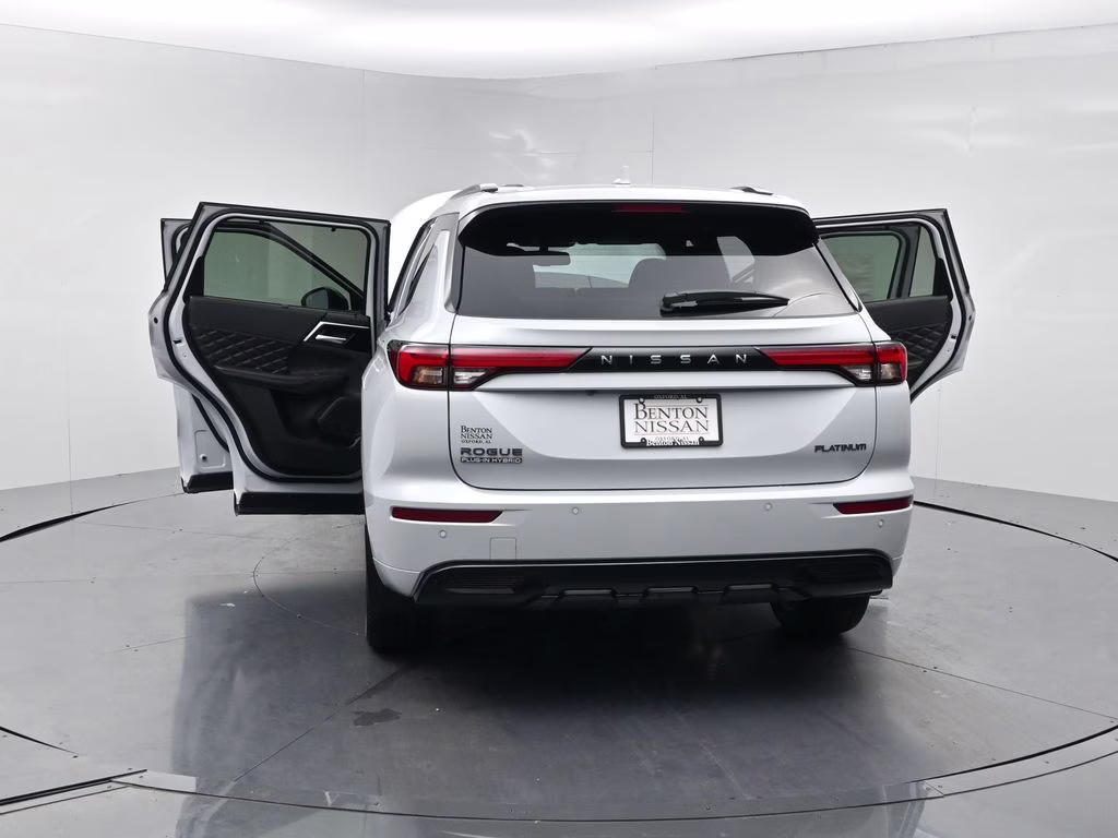 2026 Alpine Frost Nissan Rogue Plug-In Hybrid Platinum AWD SUV