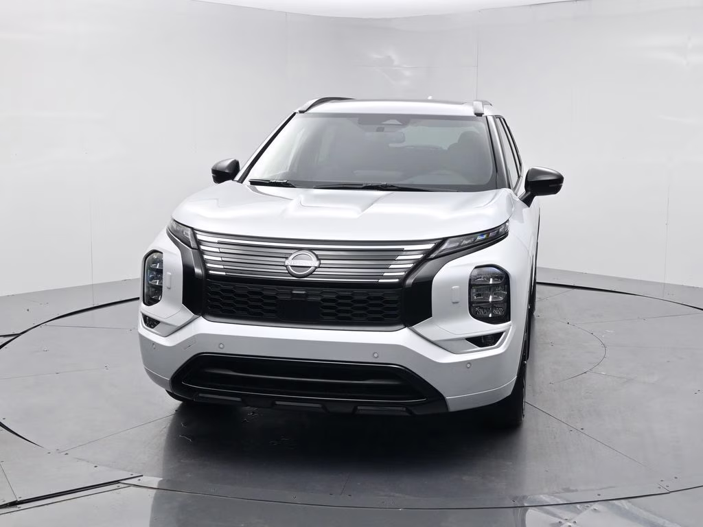 2026 Alpine Frost Nissan Rogue Plug-In Hybrid Platinum AWD SUV