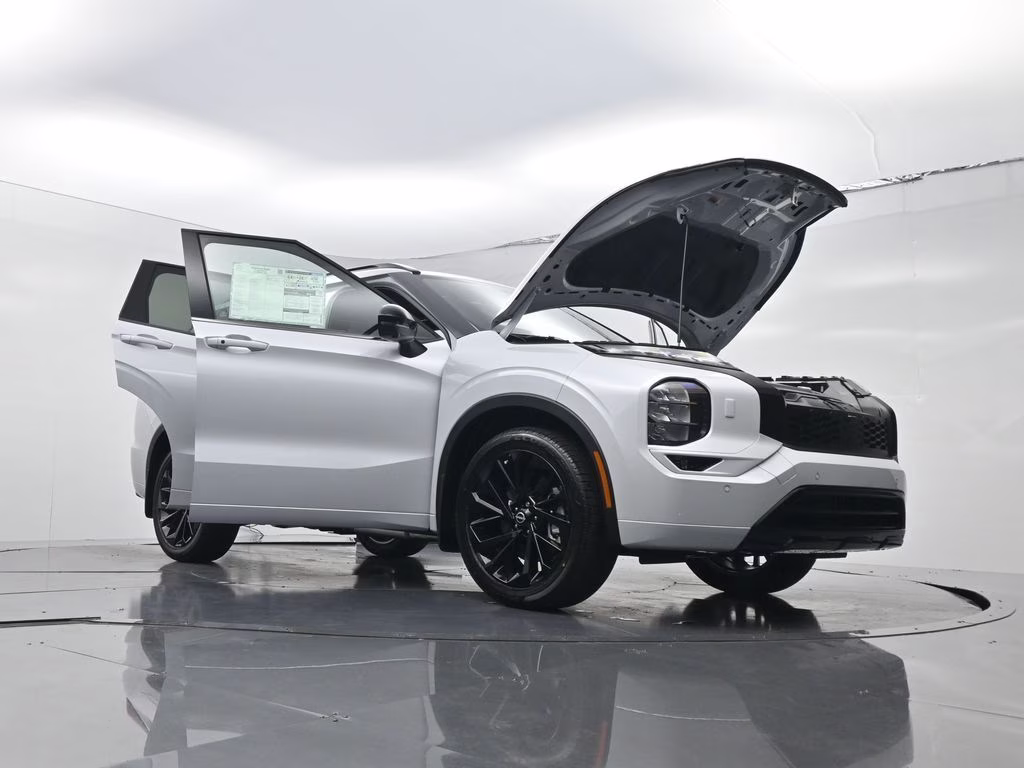 2026 Alpine Frost Nissan Rogue Plug-In Hybrid Platinum AWD SUV