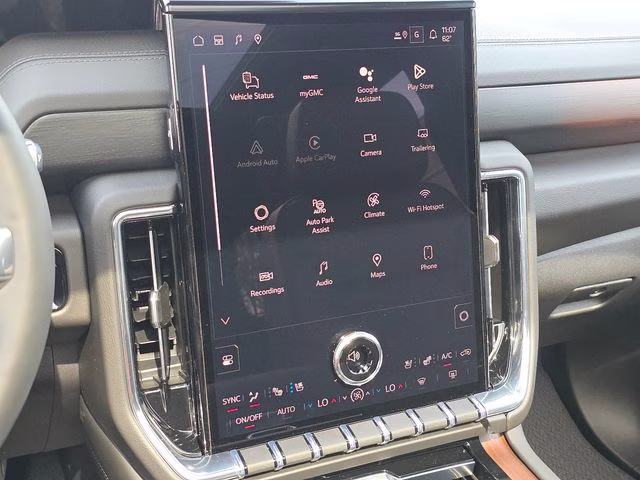 2026 Glacier White Tricoat GMC Yukon Denali 4X4 SUV