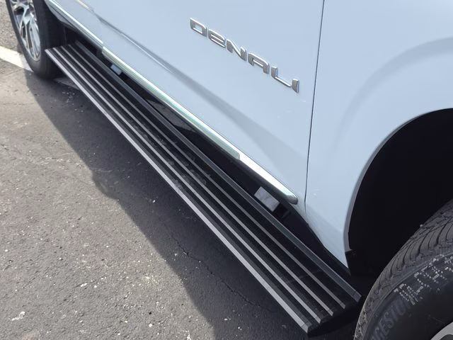 2026 Glacier White Tricoat GMC Yukon Denali 4X4 SUV