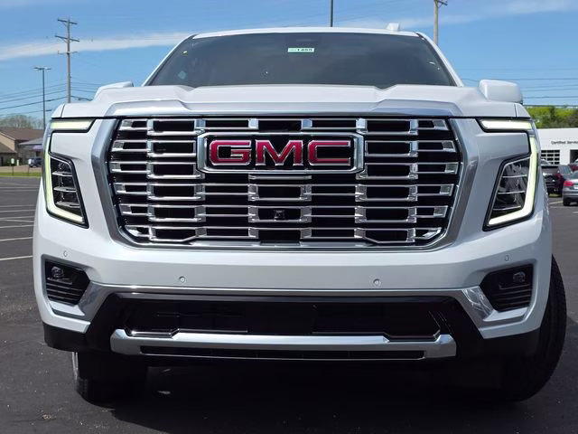 2026 Glacier White Tricoat GMC Yukon XL Denali 4X4 SUV