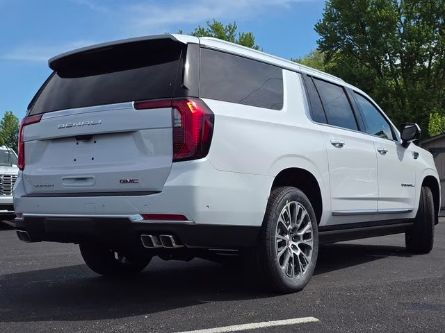 2026 Glacier White Tricoat GMC Yukon XL Denali 4X4 SUV
