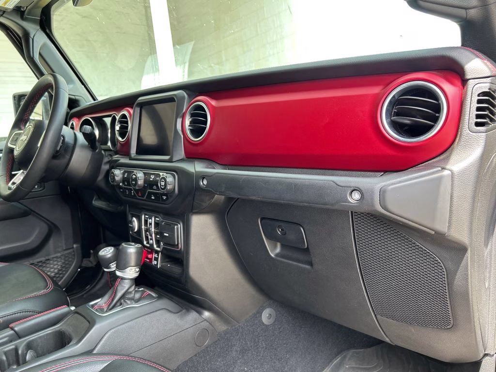 2023 Black Clearcoat Jeep Gladiator Rubicon 4X4 Truck