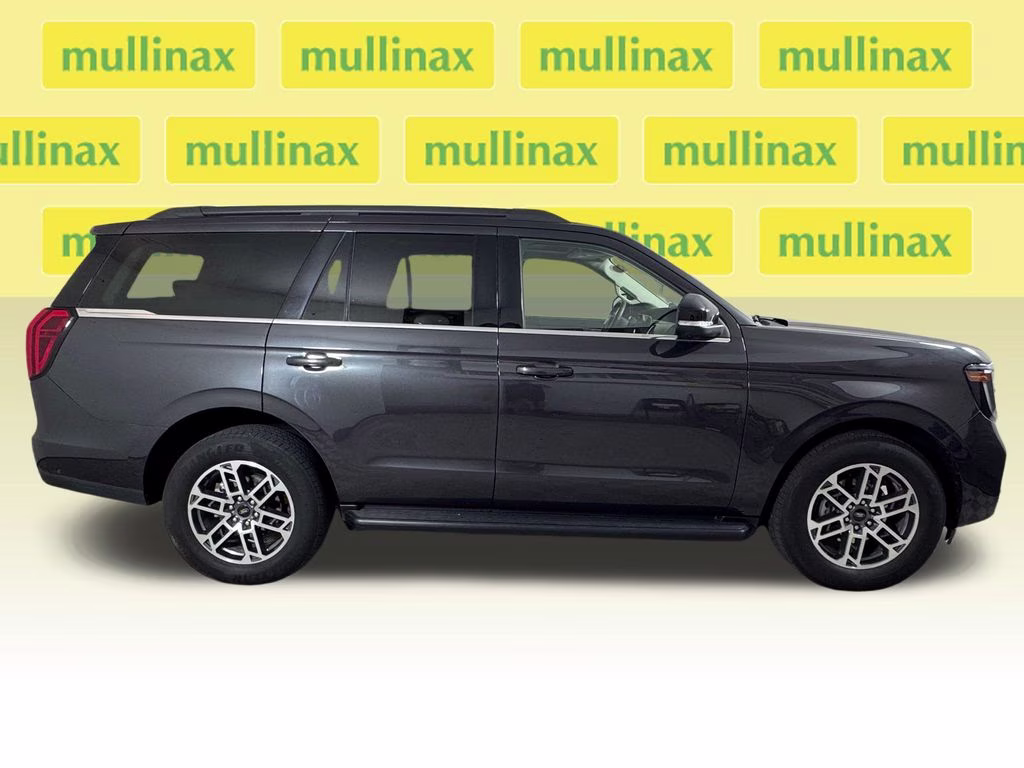 2025 Gray Metallic Ford Expedition Active RWD SUV