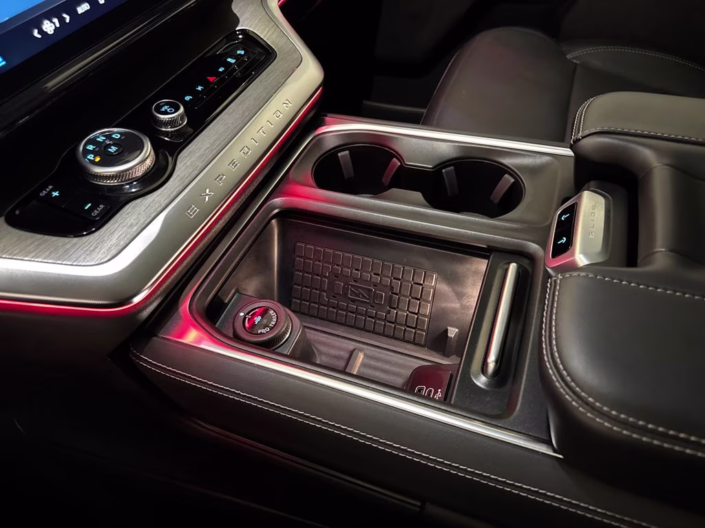2025 Agate Black Metallic Ford Expedition Platinum 4X4 SUV