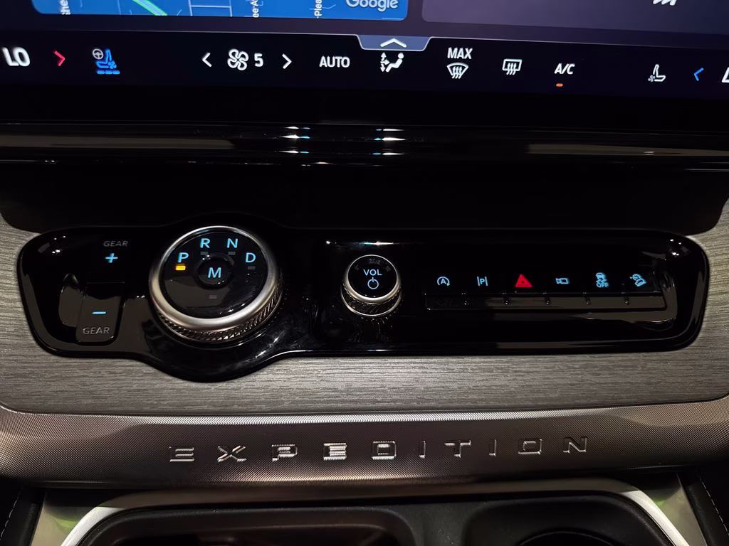 2025 Agate Black Metallic Ford Expedition Platinum 4X4 SUV