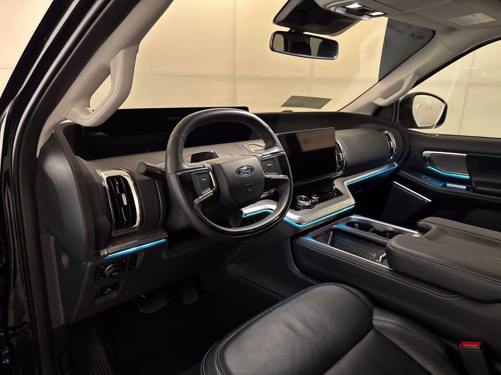 2025 Agate Black Metallic Ford Expedition Platinum 4X4 SUV