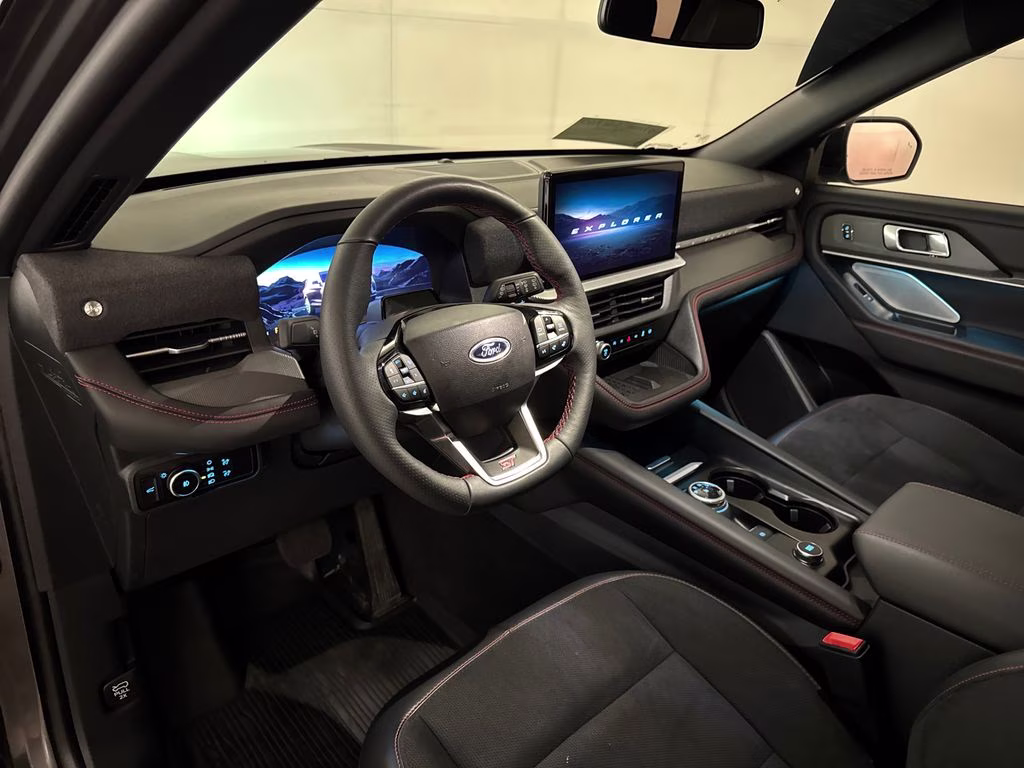 2025 Carbonized Gray Metallic Ford Explorer ST 4X4 SUV