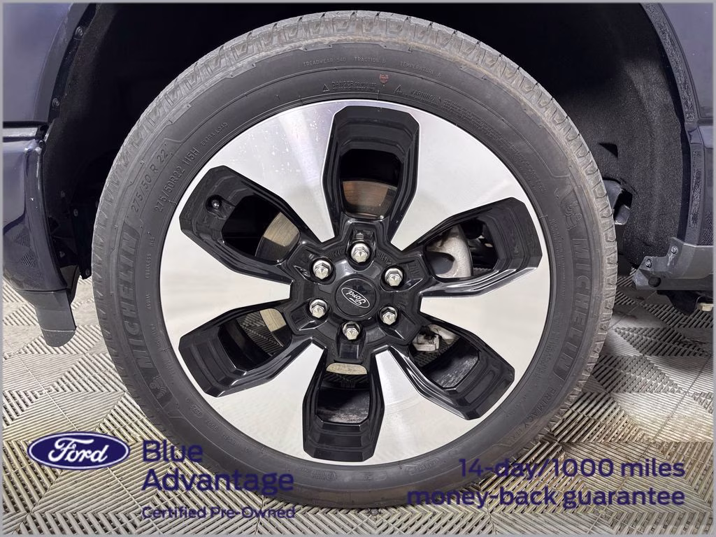 2025 Antimatter Blue Metallic Ford F-150 Lightning Platinum AWD Truck