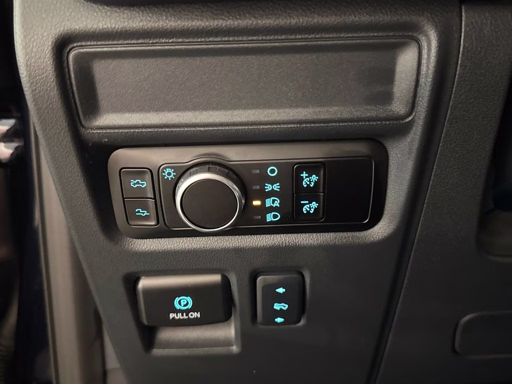 2025 Antimatter Blue Metallic Ford F-150 Lightning Platinum AWD Truck