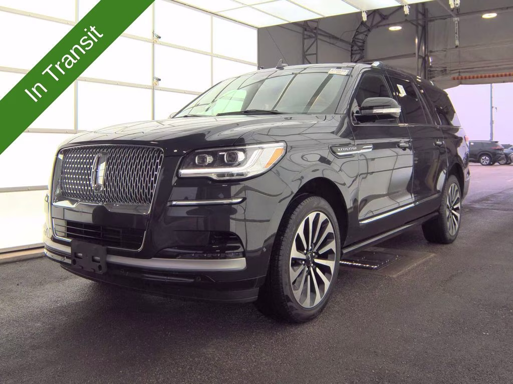 2024 Gray Metallic Lincoln Navigator L Reserve 4X4 SUV