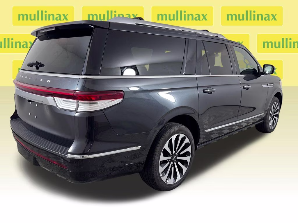 2024 Starlight Gray Metallic Premium Colorant Lincoln Navigator L Reserve 4X4 SUV