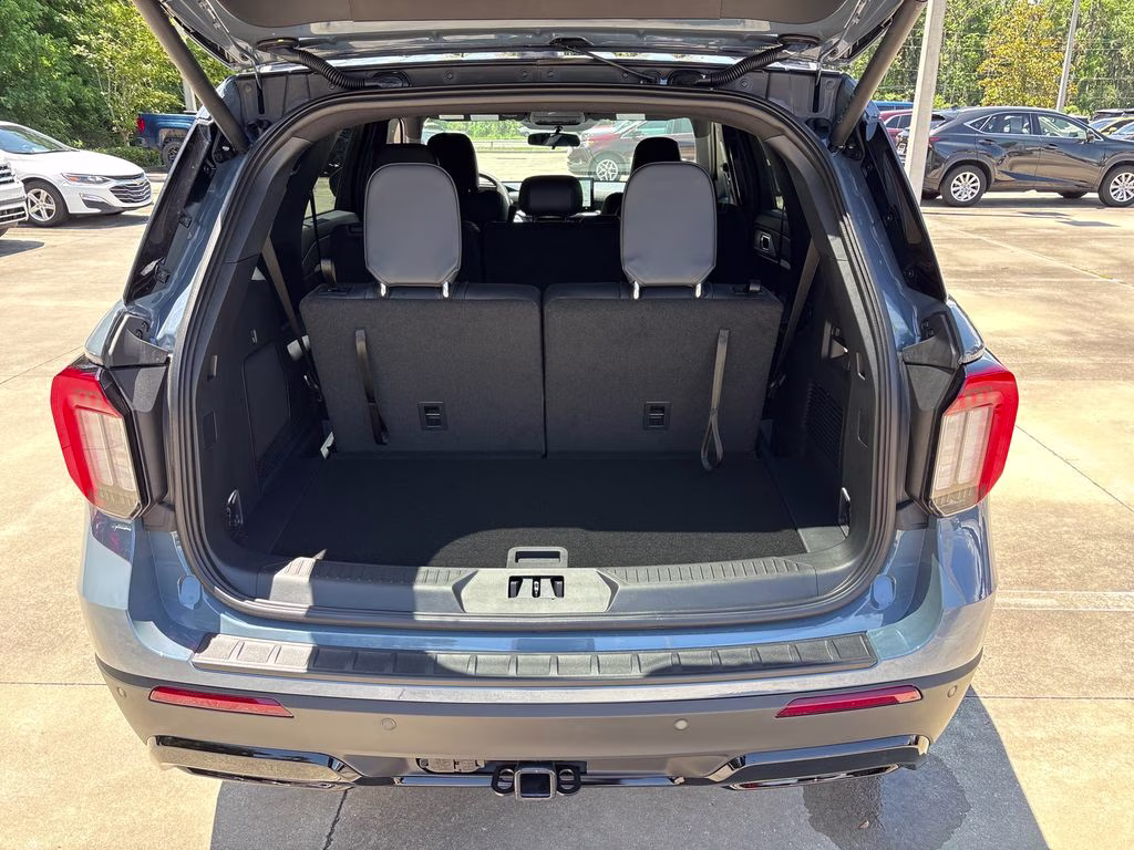 2026 Vapor Blue Metallic Ford Explorer ST-Line RWD SUV