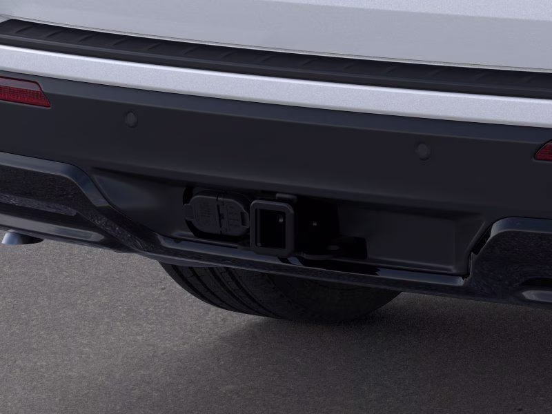 2026 Star White Metallic Tri-Coat Ford Explorer ST-Line RWD SUV
