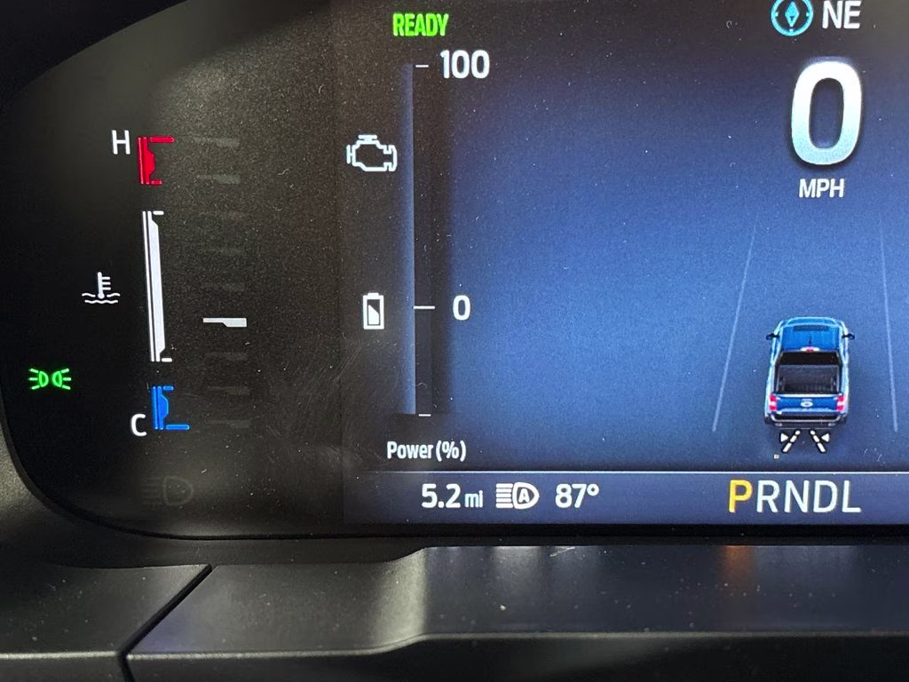 2026 Oxford White Ford Maverick XLT FWD Truck