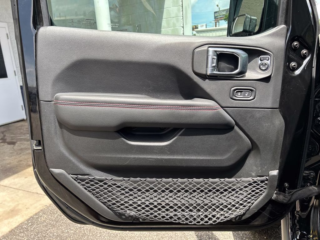 2023 Black Clearcoat Jeep Gladiator Rubicon 4X4 Truck