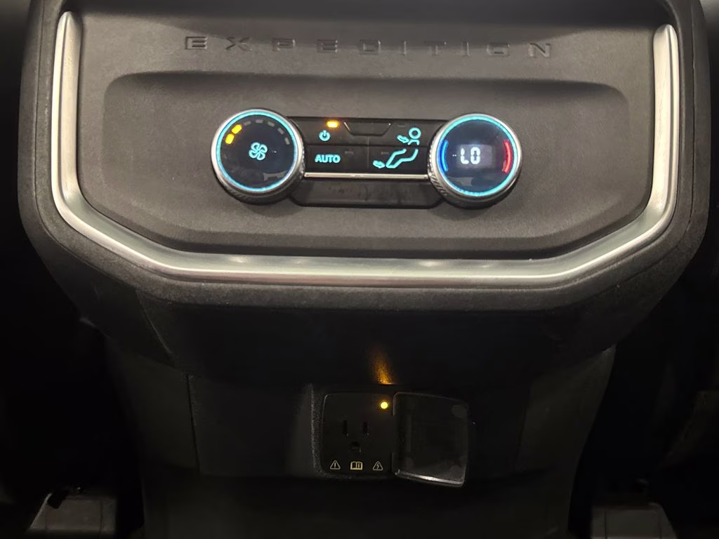 2025 Gray Metallic Ford Expedition Active RWD SUV