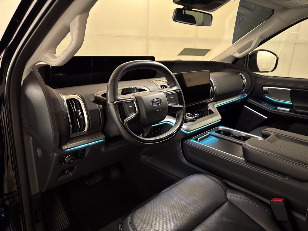 2025 Agate Black Metallic Ford Expedition Platinum 4X4 SUV