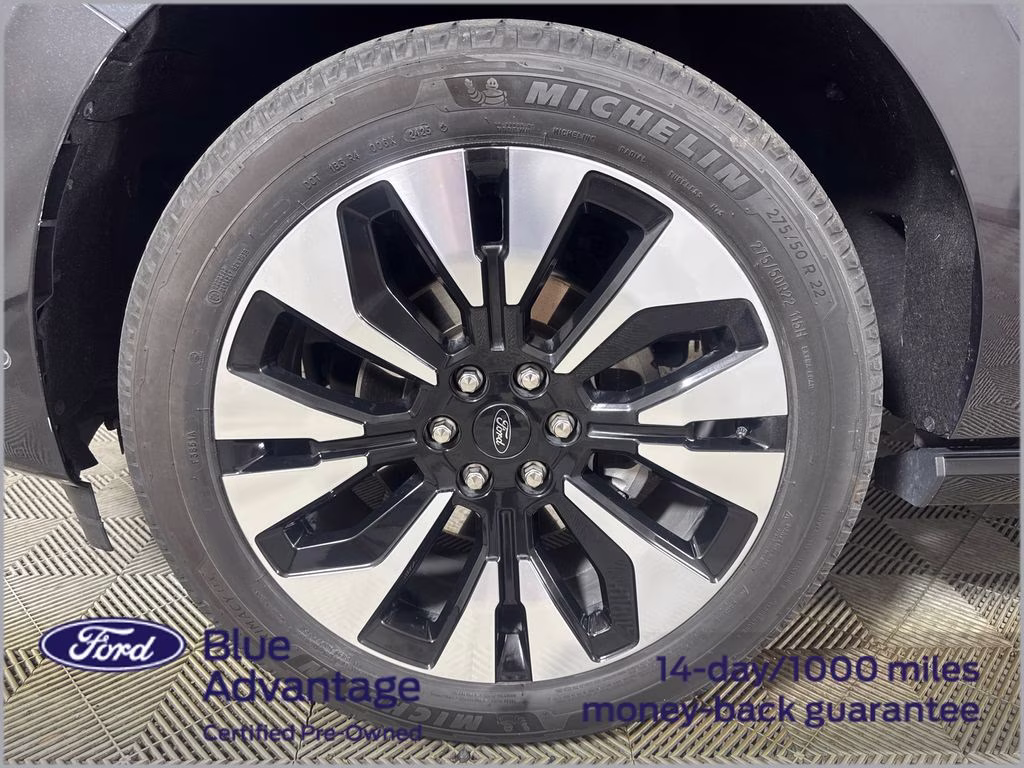 2025 Dark Matter Gray Metallic Ford Expedition Platinum 4X4 SUV