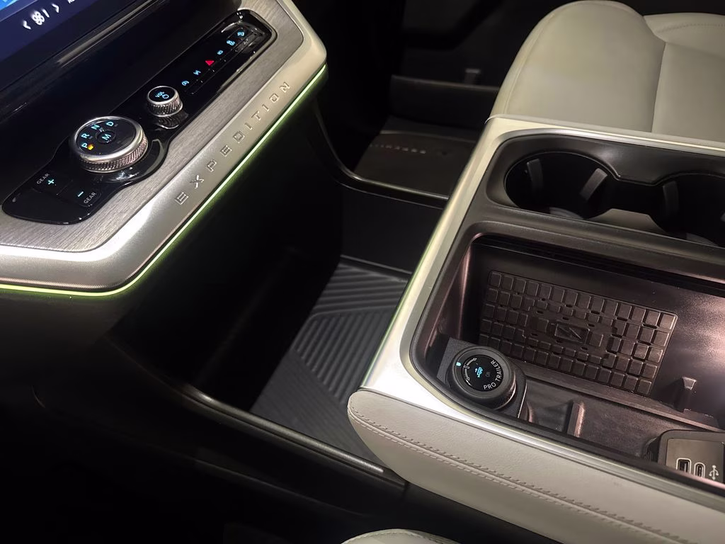 2025 Dark Matter Gray Metallic Ford Expedition Platinum 4X4 SUV