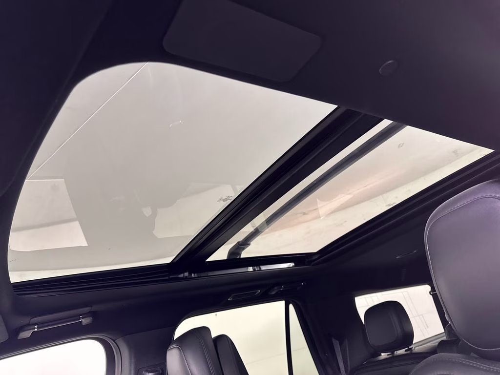 2024 Starlight Gray Metallic Premium Colorant Lincoln Navigator L Reserve 4X4 SUV