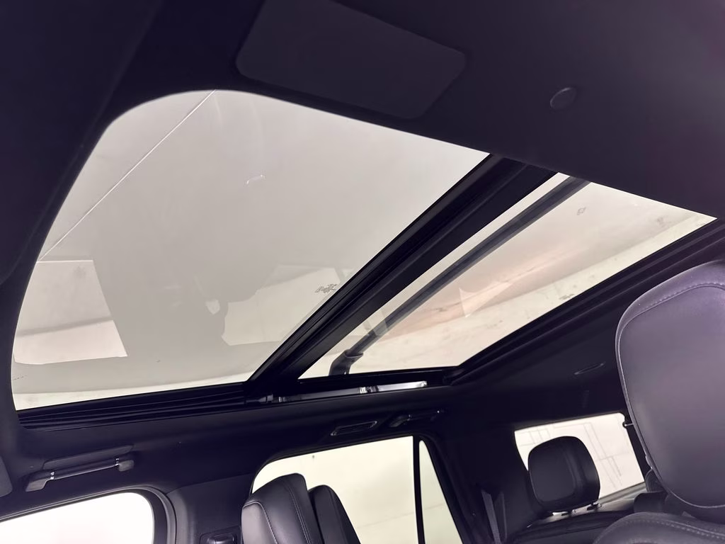 2024 Starlight Gray Metallic Premium Colorant Lincoln Navigator L Reserve 4X4 SUV