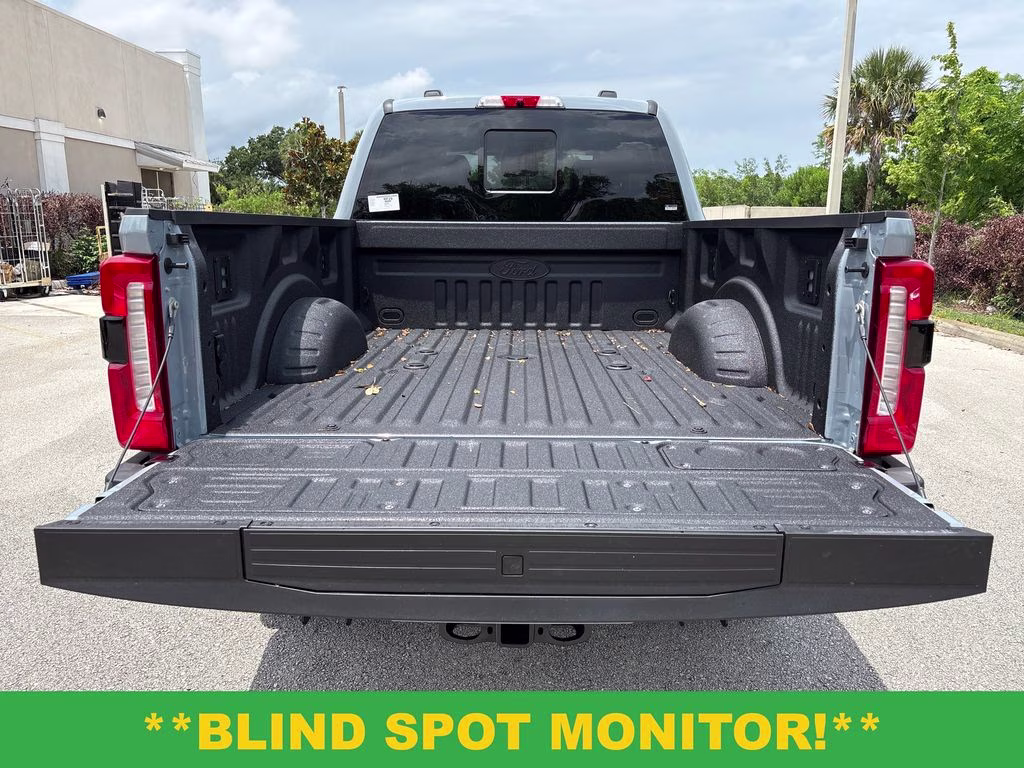 2026 Glacier Gray Metallic Tri-Coat Ford Super Duty F-250 SRW Lariat 4X4 Truck