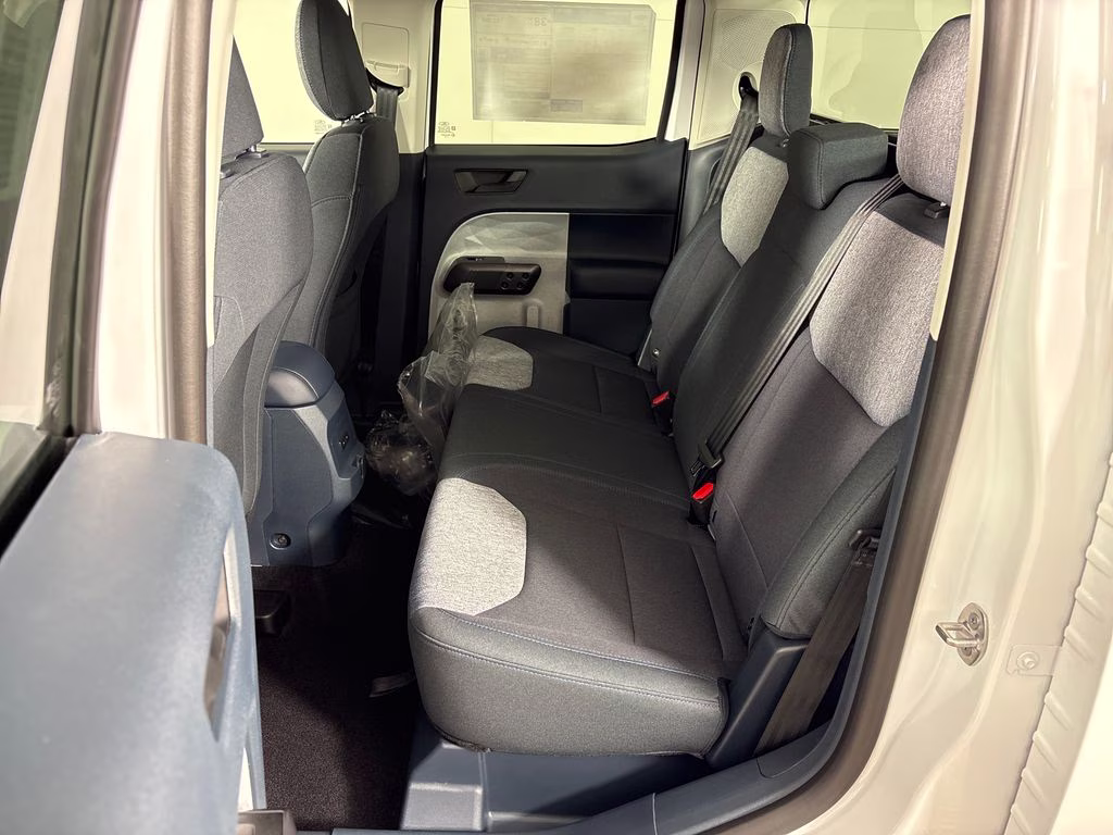 2026 Oxford White Ford Maverick XLT FWD Truck