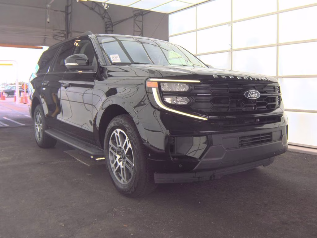 2025 Black Metallic Ford Expedition Max Active 4X4 SUV