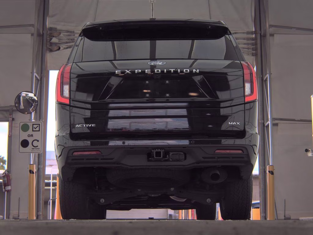 2025 Black Metallic Ford Expedition Max Active 4X4 SUV