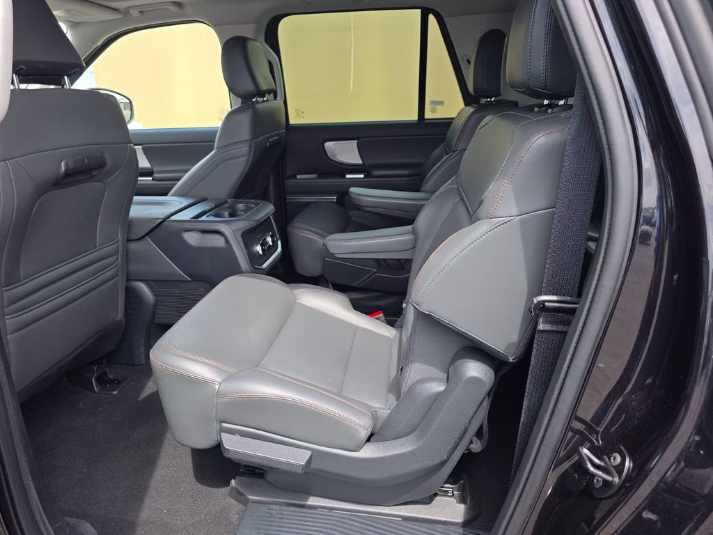 2025 Black Metallic Ford Expedition Max Active 4X4 SUV