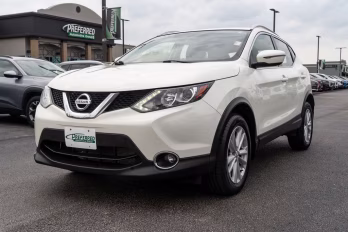 2017 Pearl White Nissan Rogue Sport SV AWD SUV