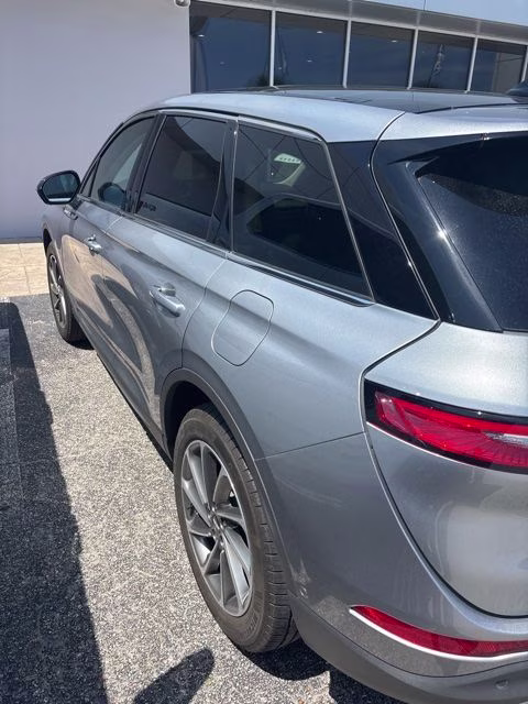 2023 Silver Radiance Metallic Clearcoat Lincoln Corsair Standard FWD SUV