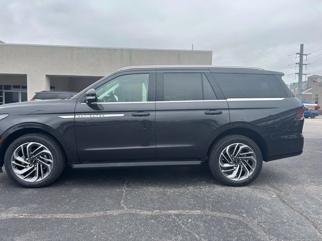 2026 Gray Lincoln Navigator Premiere 4X4 SUV